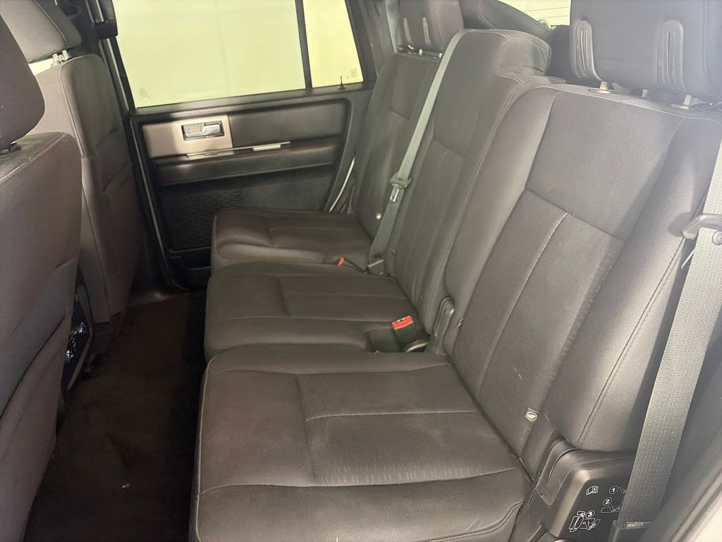 Used 2017 Ford Expedition XLT AWD/4WD image 13
