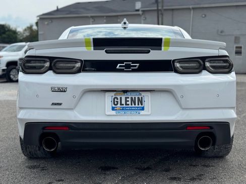 Used 2021 Chevrolet Camaro SS RWD image 5
