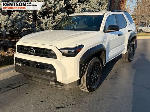 Used 2025 Toyota 4Runner SR5 image 3
