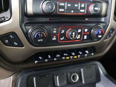 Used 2016 GMC Sierra 2500 Denali w/ Duramax Plus Package image 18