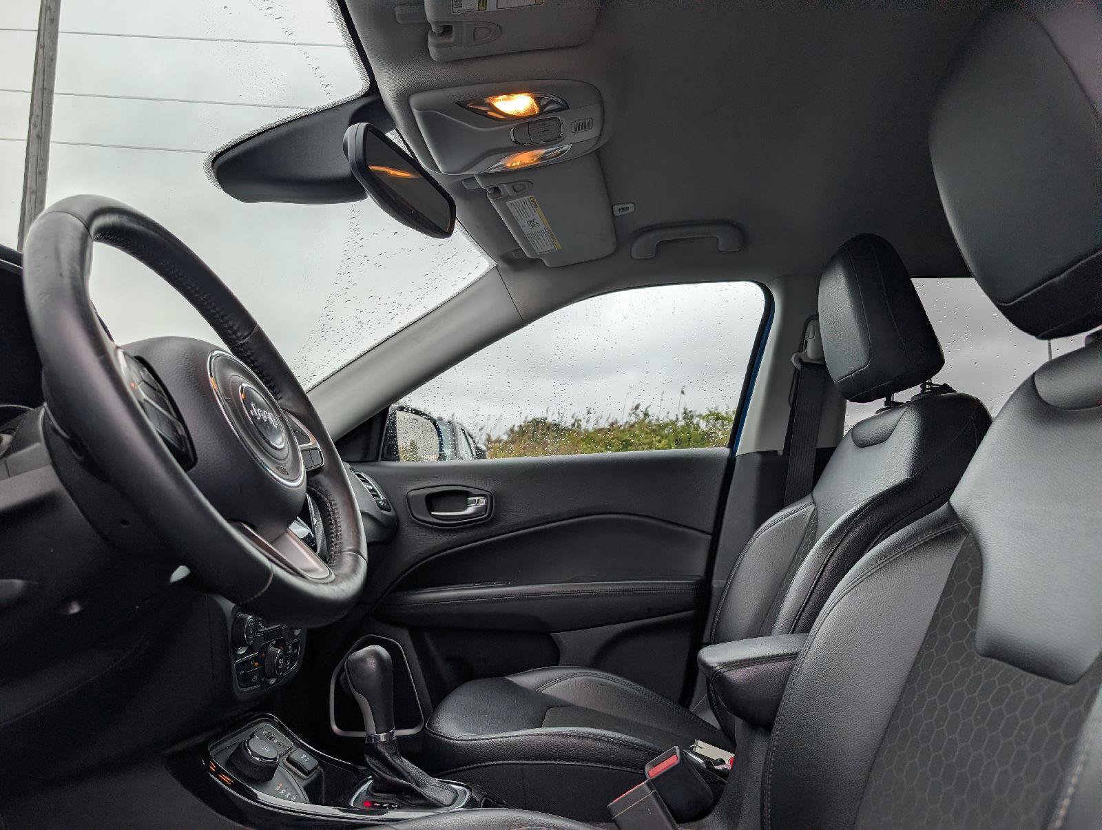 Used 2018 Jeep Compass Latitude w/ Popular Equipment Group AWD/4WD image 11