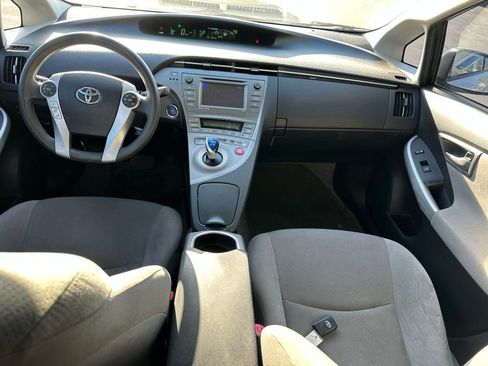 Used 2013 Toyota Prius Three image 8