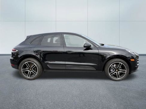 Used 2021 Porsche Macan w/ Premium Package AWD/4WD image 2