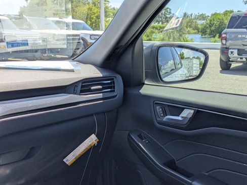 New 2025 Ford Escape ST-Line w/ Equipment Group 301A image 19