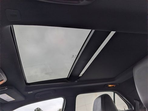 Used 2023 Chrysler 300 S w/ Comfort Group image 16