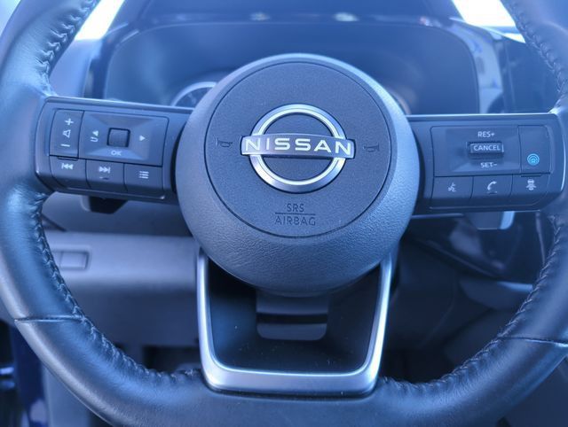 Used 2024 Nissan Pathfinder SV AWD/4WD image 14