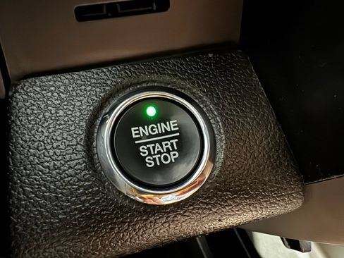 Used 2020 Ford F150 Lariat w/ Equipment Group 502A Luxury AWD/4WD image 43