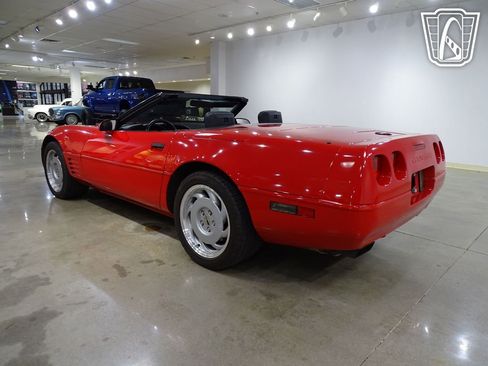 Used 1992 Chevrolet Corvette Convertible image 10