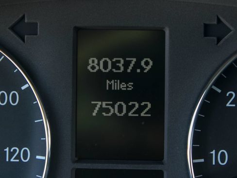 Used 2012 Mercedes-Benz G 550 image 31