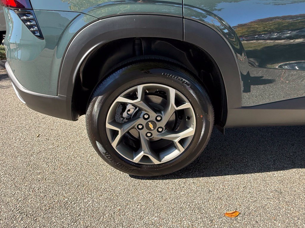 Used 2026 Chevrolet Trax LT w/ LT Convenience Package FWD image 31