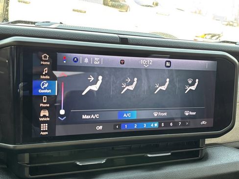 Used 2025 Jeep Gladiator Sport AWD/4WD image 26