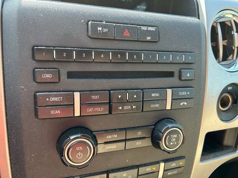 Used 2012 Ford F150 XLT w/ XLT Chrome Pkg image 24