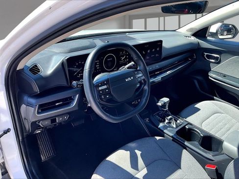 Used 2025 Kia K4 EX FWD image 15