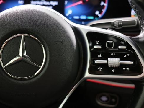 Used 2023 Mercedes-Benz GLS 580 4MATIC image 30