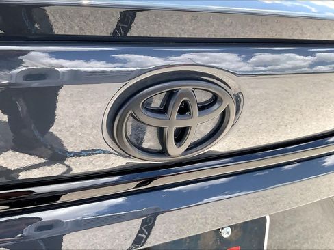 Used 2024 Toyota Corolla SE FWD image 30