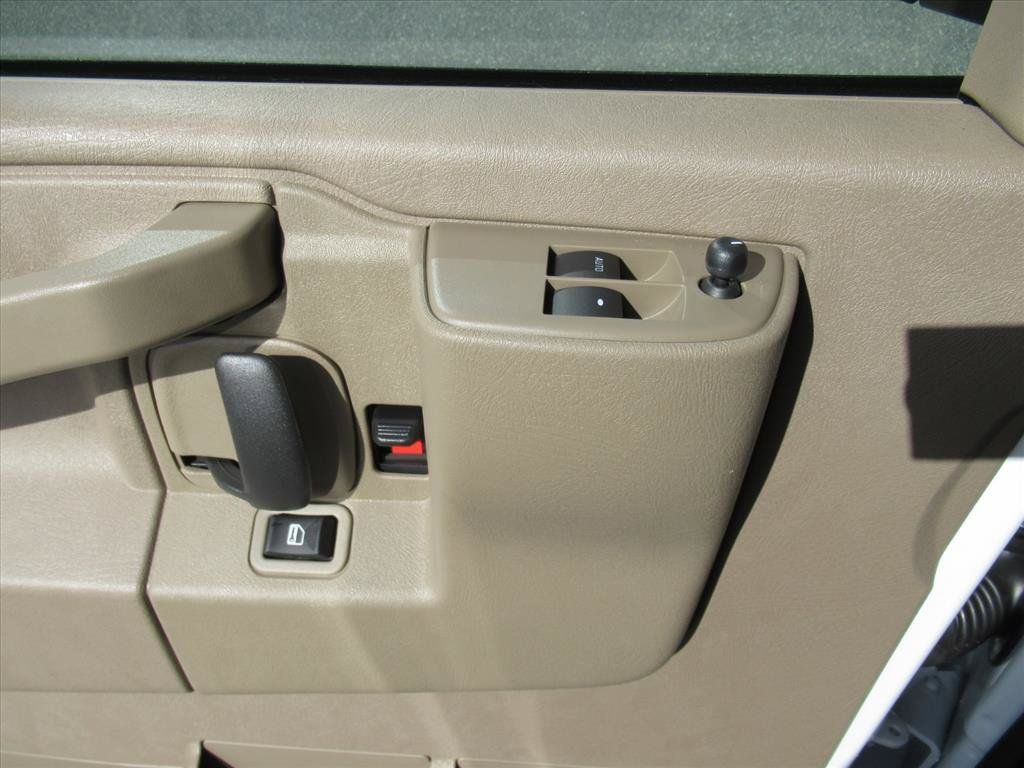 New 2026 Chevrolet Express 2500 RWD image 24