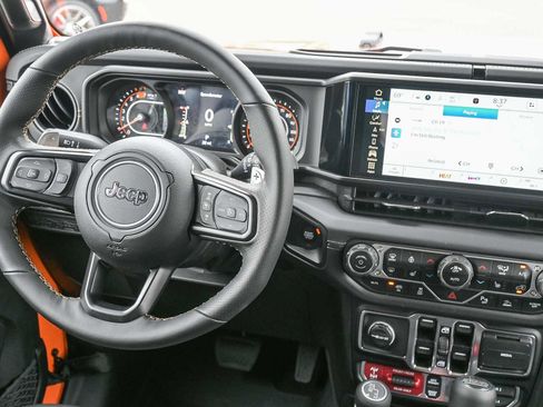 New 2025 Jeep Wrangler Unlimited Rubicon 392 image 18