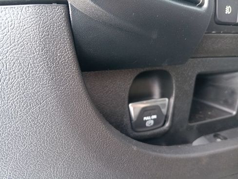 New 2025 RAM ProMaster 3500 w/ Cold Weather Group FWD image 13