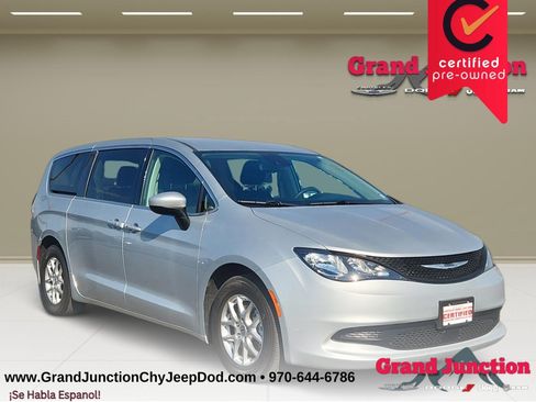 Used 2023 Chrysler Voyager LX FWD image 1