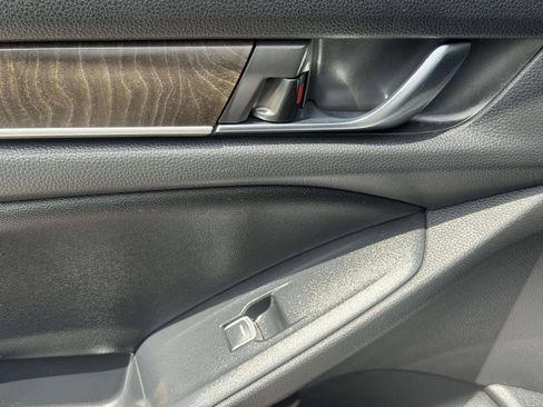 Used 2020 Honda Accord EX-L image 49