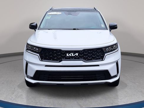 Used 2022 Kia Sorento S w/ Panoramic Sunroof Package FWD image 2