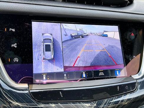 Used 2023 Cadillac XT6 Premium Luxury w/ Technology Package image 14