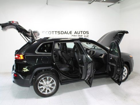 Used 2014 Jeep Cherokee Limited image 19