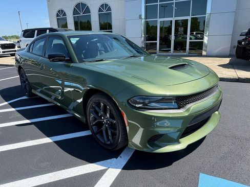 Used 2023 Dodge Charger R/T w/ Harman/Kardon Audio Group RWD image 2