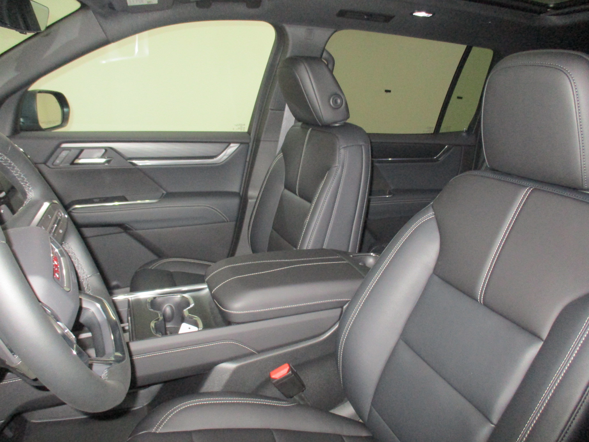 New 2026 GMC Acadia Elevation w/ Elevation Premium Package AWD/4WD image 18