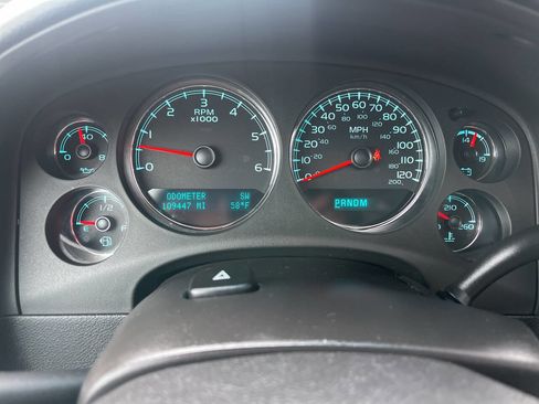 Used 2013 Chevrolet Tahoe LTZ image 26