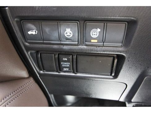 Used 2021 Nissan Armada Platinum w/ Captain's Chairs Package RWD image 23