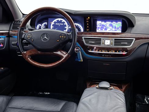 Used 2011 Mercedes-Benz S 550 4MATIC image 29