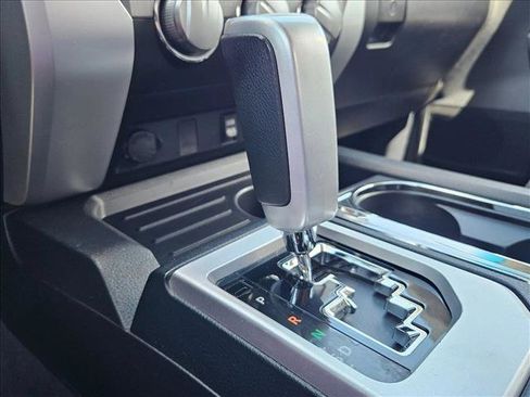 Used 2015 Toyota Tundra SR5 w/ SR5 Upgrade Package image 11