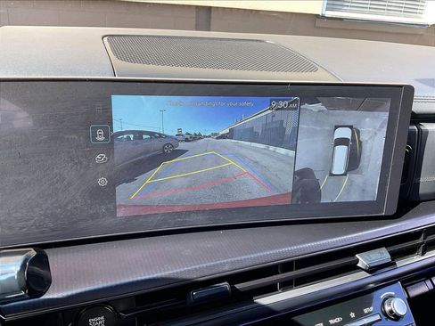 Used 2025 Hyundai Santa Fe Calligraphy AWD/4WD image 19