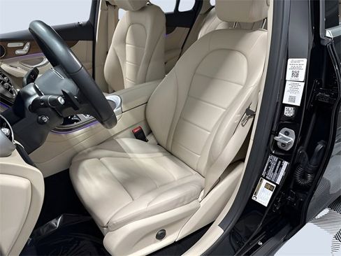 Certified 2022 Mercedes-Benz GLC 300 4MATIC image 28