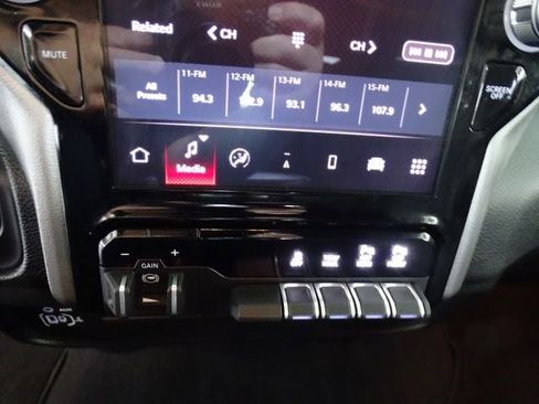 Certified 2026 RAM 2500 Big Horn AWD/4WD image 12