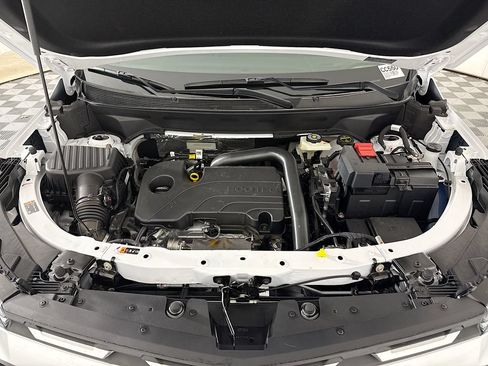New 2026 Chevrolet Equinox LT w/ Convenience Package II FWD image 28