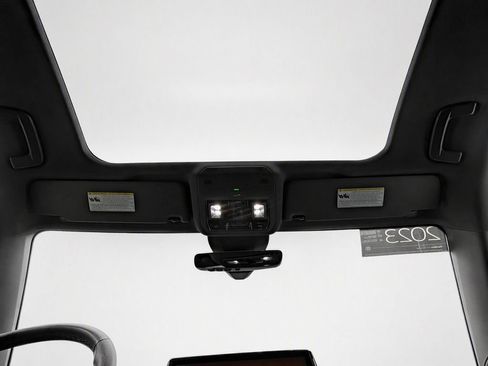Certified 2023 Volkswagen ID.4 Pro S AWD/4WD image 30