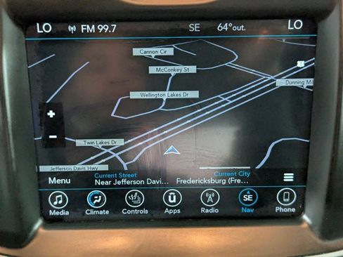 Used 2017 Chrysler 300 C w/ Safetytec Plus Group image 38