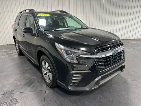 Used 2023 Subaru Ascent Premium AWD/4WD image 2