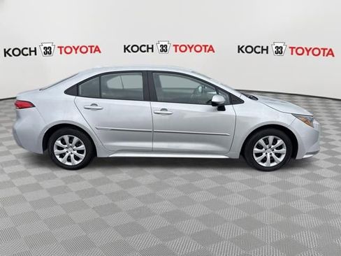 Used 2024 Toyota Corolla LE image 9