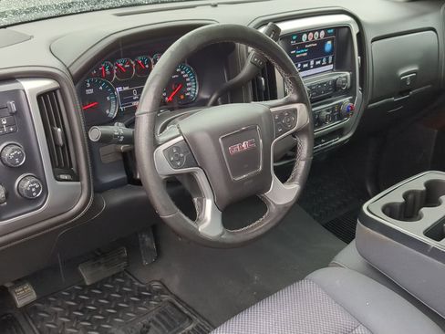 Used 2019 GMC Sierra 1500 SLE w/ SLE Value Package AWD/4WD image 14