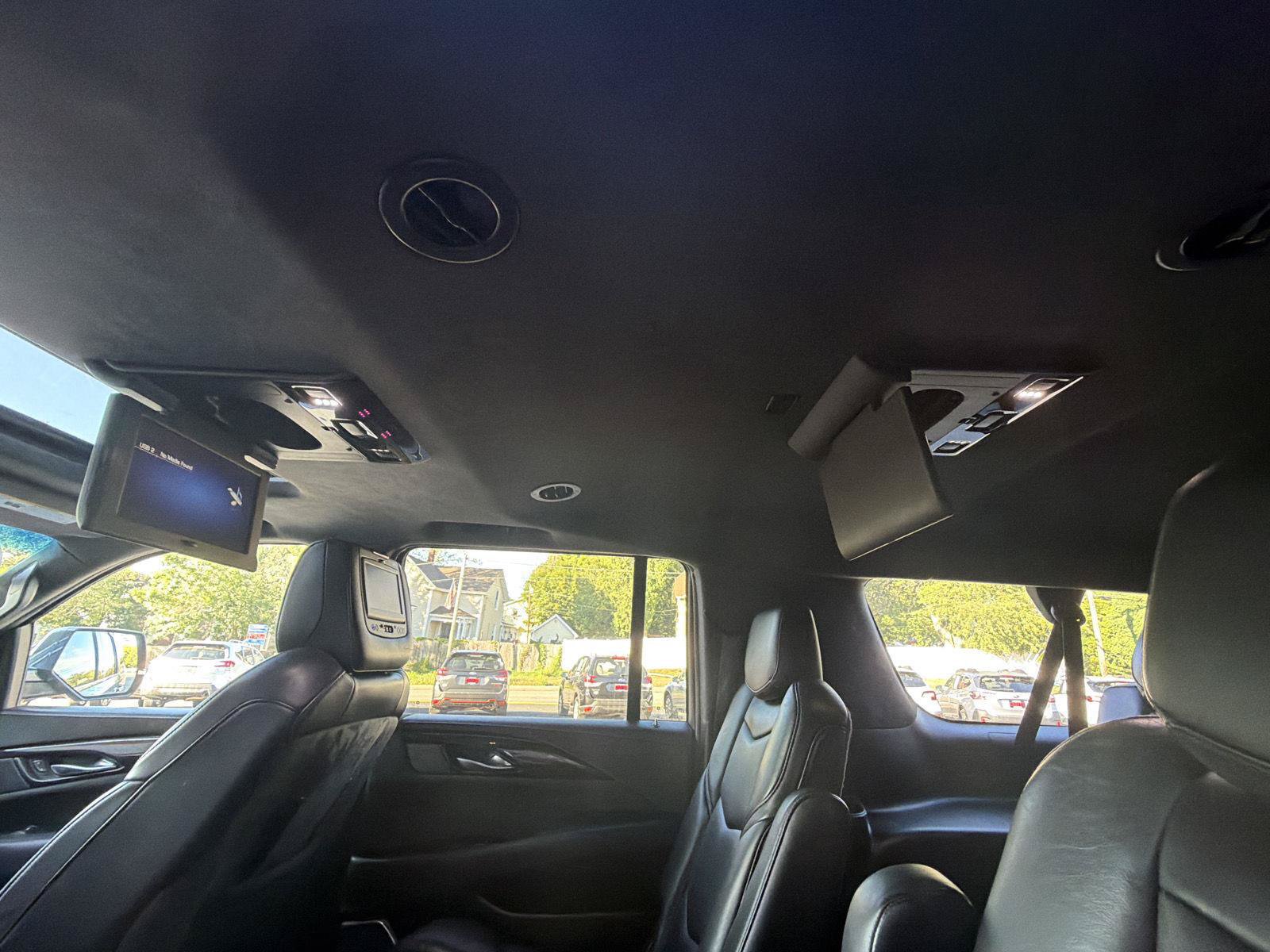 Used 2019 Cadillac Escalade ESV Platinum AWD/4WD image 14
