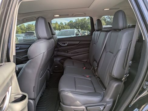 Used 2025 Subaru Ascent Limited image 13