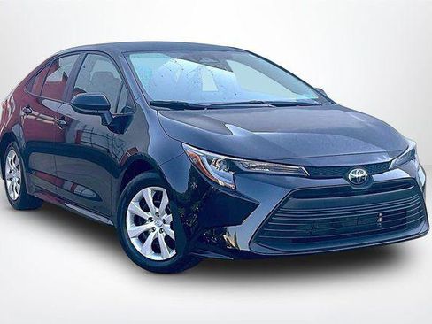 Certified 2026 Toyota Corolla LE FWD image 1