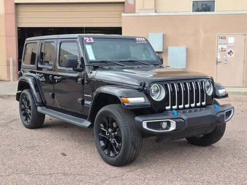 Used 2023 Jeep Wrangler Unlimited Sahara w/ Cold Weather Group AWD/4WD image 3