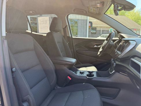 Used 2022 GMC Terrain SLE w/ Driver Convenience Package AWD/4WD image 11