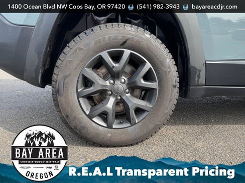 Used 2014 Jeep Cherokee Trailhawk w/ Leather Interior Group image 25