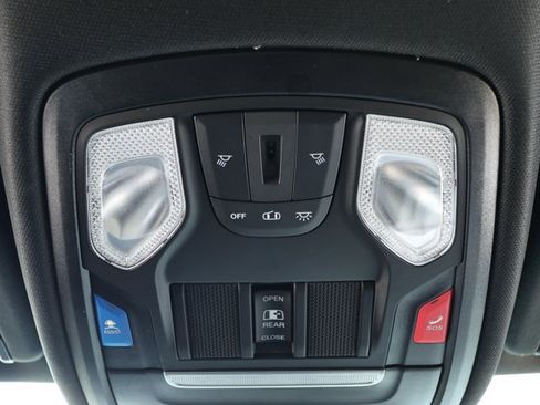 Used 2023 RAM 1500 Big Horn AWD/4WD image 21