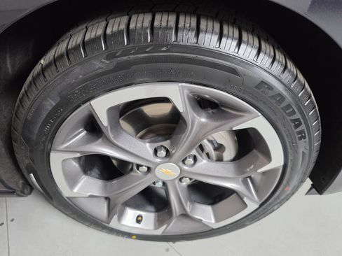 Used 2022 Chevrolet Malibu LT FWD image 12